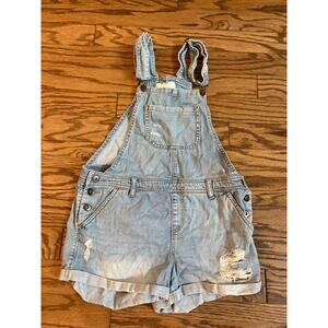 Forever 21 Overall Shorts Womens Size 29 Light Wash Distressed Denim Shortalls